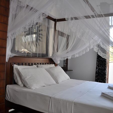 Bianco Terrace Hotell Negombo Exteriör bild