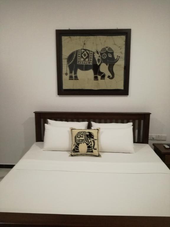 Bianco Terrace Hotell Negombo Exteriör bild