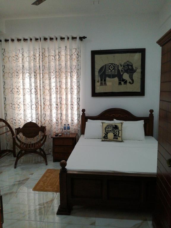 Bianco Terrace Hotell Negombo Exteriör bild
