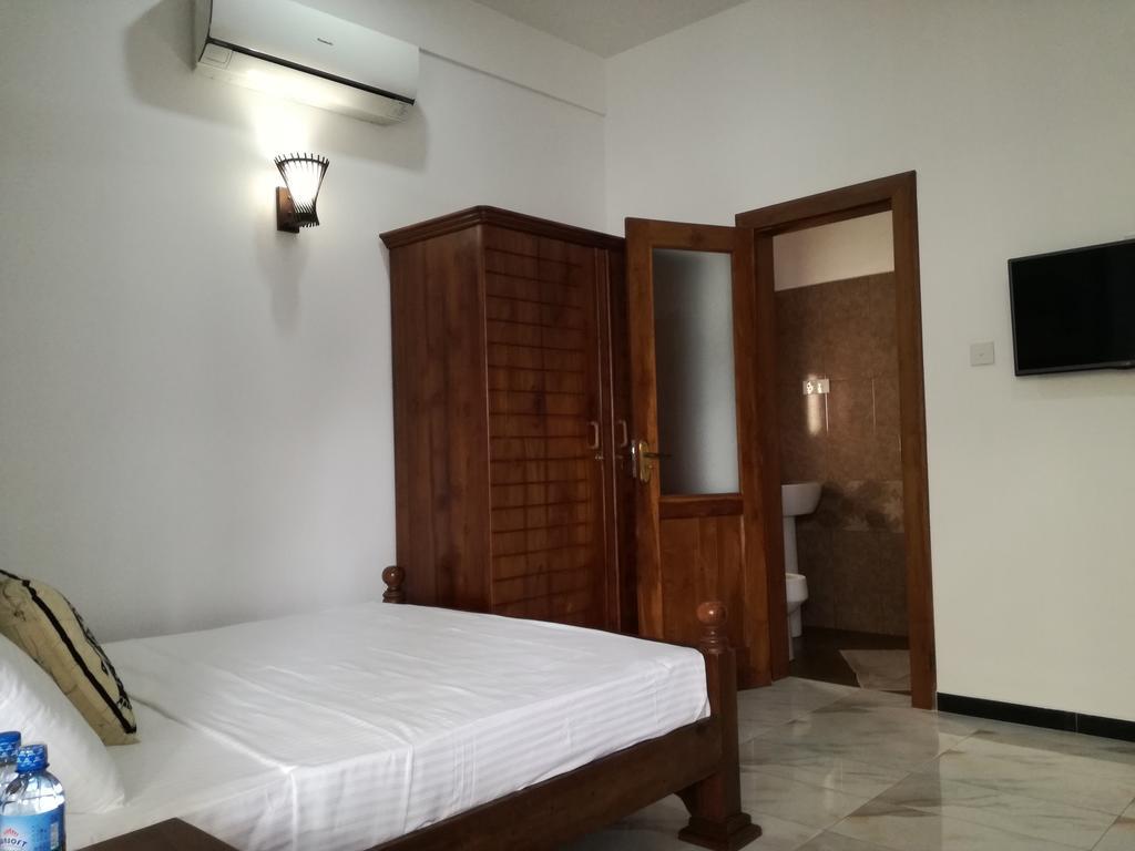Bianco Terrace Hotell Negombo Exteriör bild